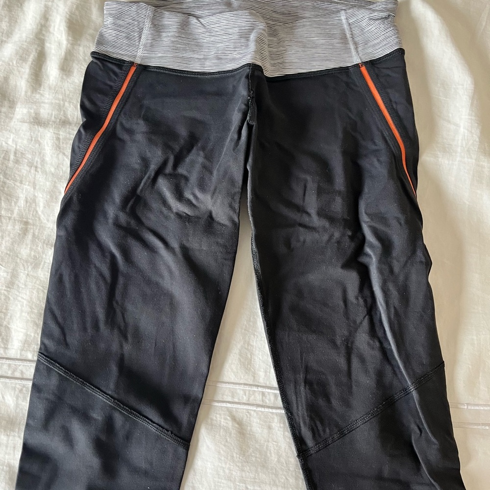 Lululemon Cropped Leggings SZ 6